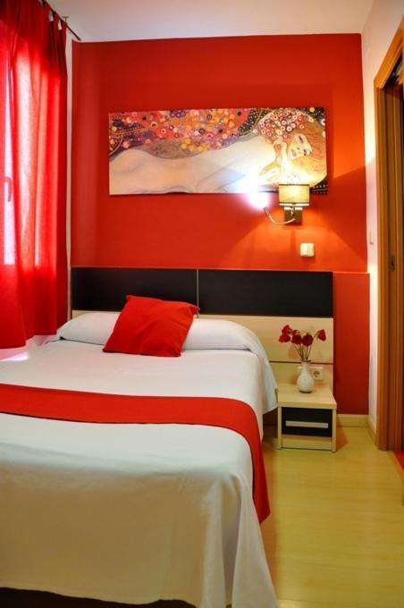 Hostal Falfes Madrid Dış mekan fotoğraf