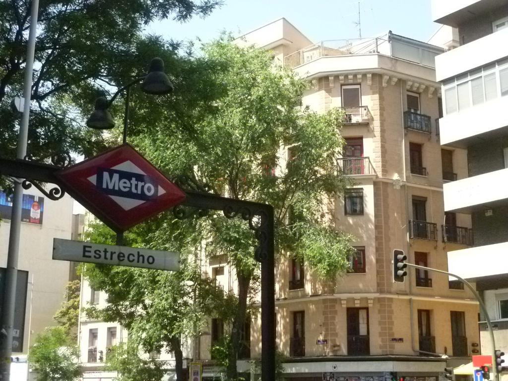 Hostal Falfes Madrid Dış mekan fotoğraf