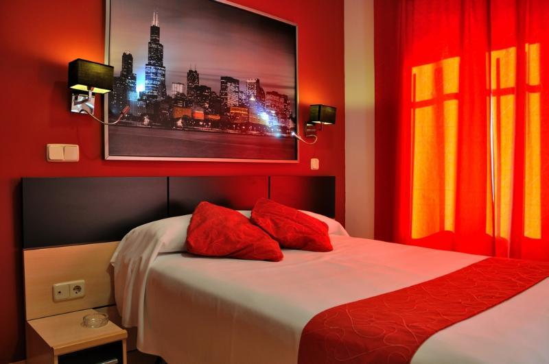 Hostal Falfes Madrid Dış mekan fotoğraf